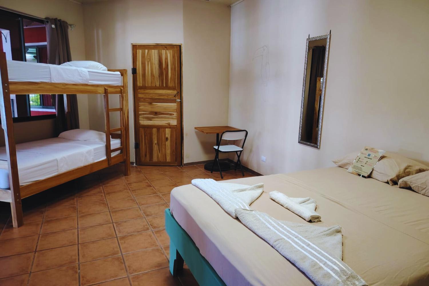 Hospedaje Papalotes Quepos Buitenkant foto